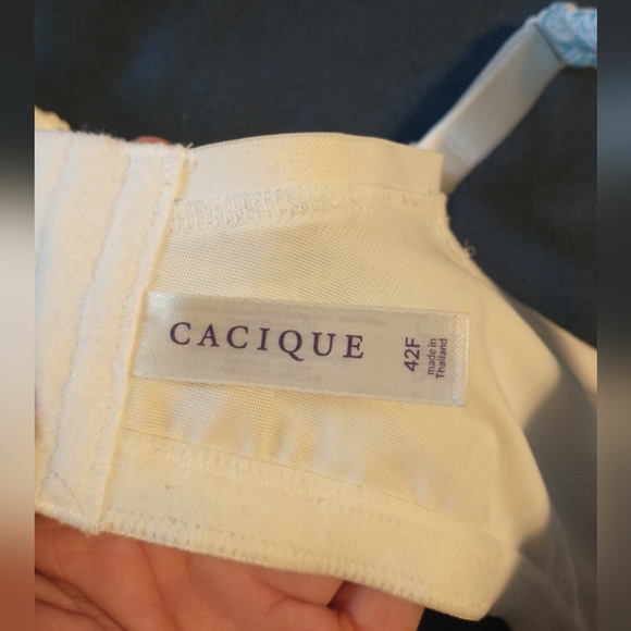 Cacique Bra 42F - Picture 3 of 6